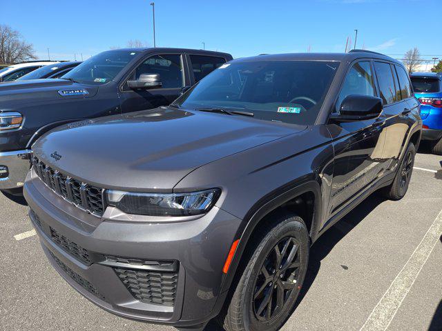 2026 Jeep Grand Cherokee GRAND CHEROKEE LAREDO ALTITUDE 4X4 2026 Jeep Grand Cherokee GRAND CHEROKEE LAREDO ALTITUDE 4X4