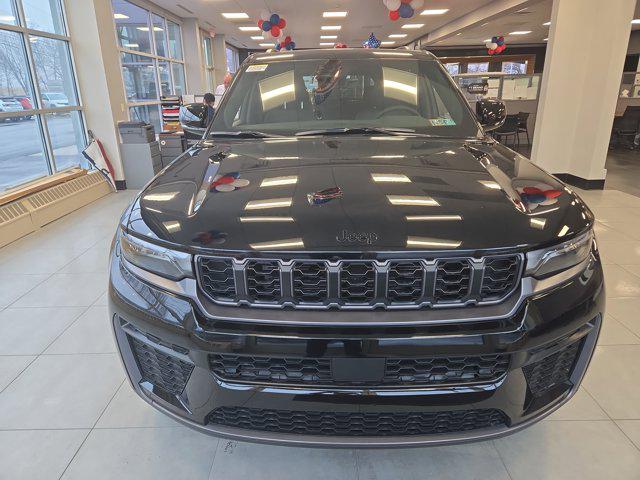 2026 Jeep Grand Cherokee GRAND CHEROKEE LAREDO ALTITUDE 4X4 2026 Jeep Grand Cherokee GRAND CHEROKEE LAREDO ALTITUDE 4X4