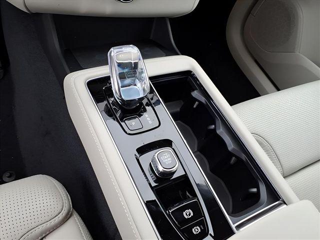 2026 Volvo XC90 Plug-In Hybrid T8 Ultra 7-Seater