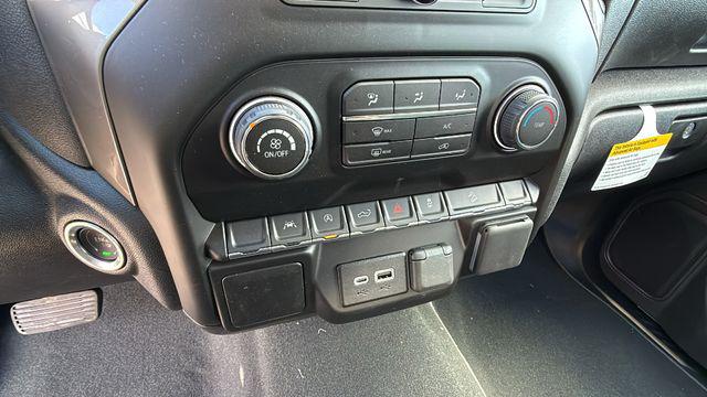 2026 Chevrolet Silverado 1500 4WD Crew Cab Short Bed Custom Trail Boss