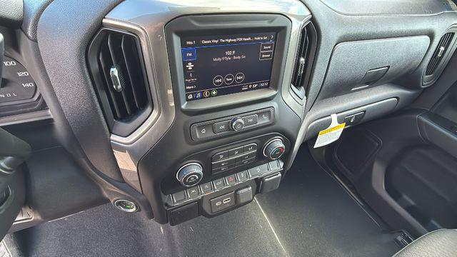 2026 Chevrolet Silverado 1500 4WD Crew Cab Short Bed Custom Trail Boss