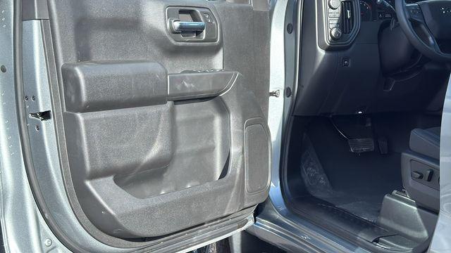 2026 Chevrolet Silverado 1500 4WD Crew Cab Short Bed Custom Trail Boss