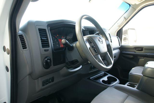 2018 Nissan 2500 S V8