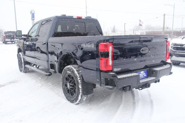2025 Ford F-350 LARIAT