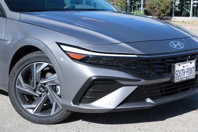 2025 Hyundai Elantra SEL Sport 2025 Hyundai Elantra SEL Sport