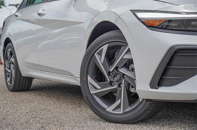 2025 Hyundai Elantra Hybrid SEL Sport 2025 Hyundai Elantra Hybrid SEL Sport