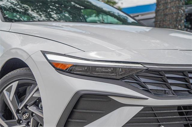 2025 Hyundai Elantra Hybrid SEL Sport 2025 Hyundai Elantra Hybrid SEL Sport