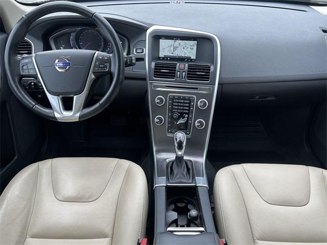 2016 Volvo XC60 T5 Premier 2016 Volvo XC60 T5 Premier