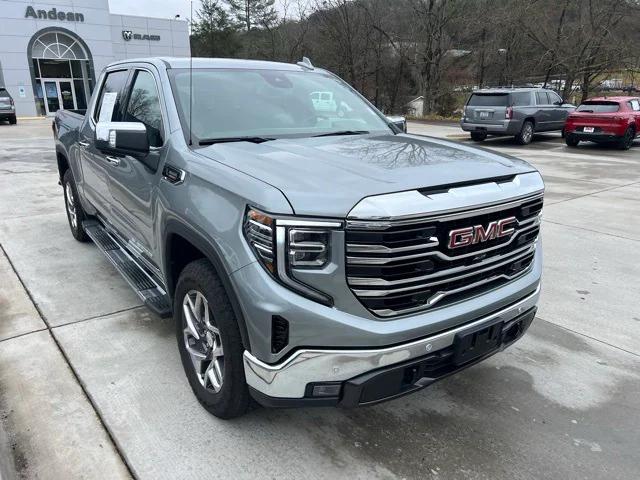 2025 GMC Sierra 1500 4WD Crew Cab Short Box SLT