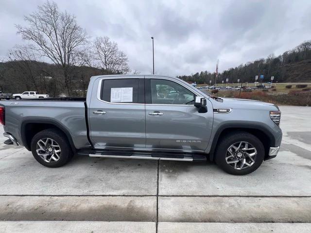 2025 GMC Sierra 1500 4WD Crew Cab Short Box SLT
