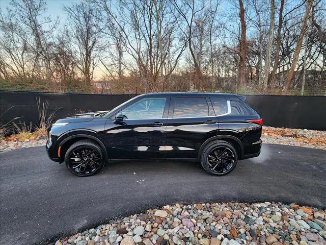 2023 Mitsubishi Outlander SE Black Edition S-AWC