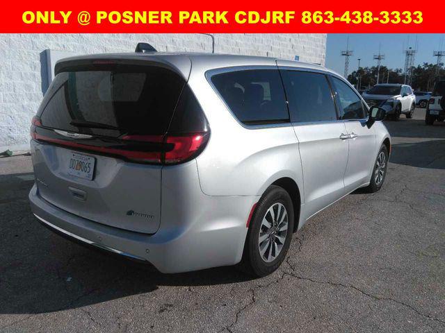 2024 Chrysler Pacifica Hybrid Select 2024 Chrysler Pacifica Hybrid Select