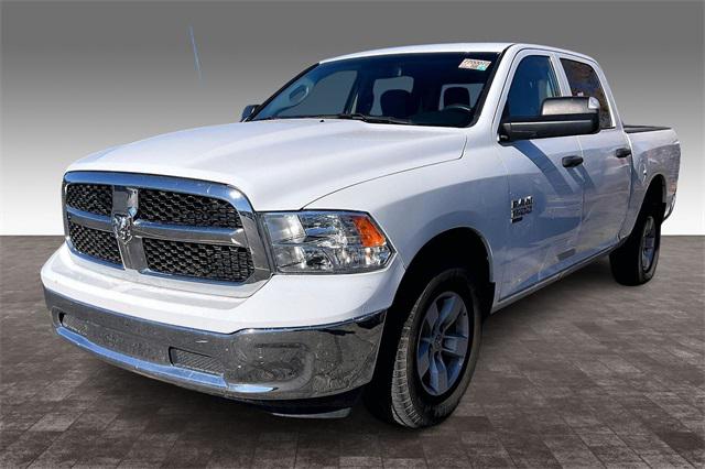 2023 RAM 1500 Classic SLT Crew Cab 4x4 57 Box 2023 RAM 1500 Classic SLT Crew Cab 4x4 57 Box