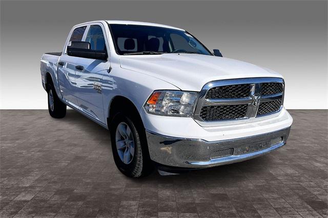 2023 RAM 1500 Classic SLT Crew Cab 4x4 57 Box 2023 RAM 1500 Classic SLT Crew Cab 4x4 57 Box