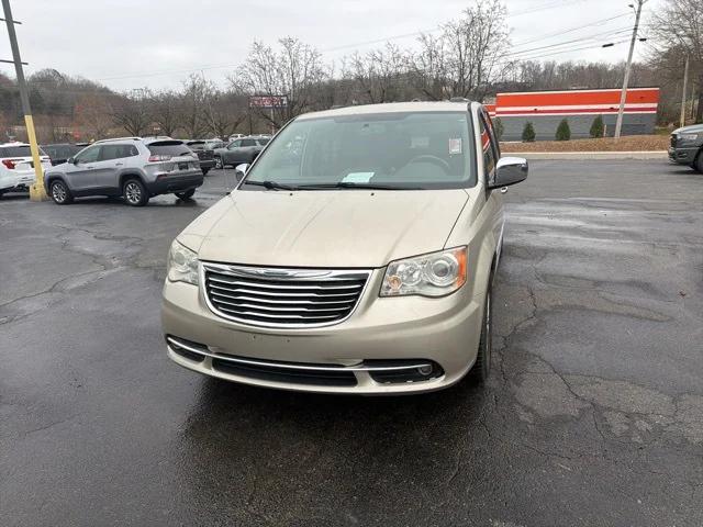 2012 Chrysler Town and Country Limited 2012 Chrysler Town and Country Limited