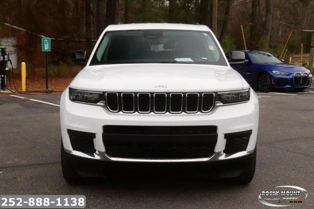 2023 Jeep Grand Cherokee L Laredo 4x4 2023 Jeep Grand Cherokee L Laredo 4x4