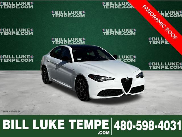 2022 Alfa Romeo Giulia Veloce AWD 2022 Alfa Romeo Giulia Veloce AWD