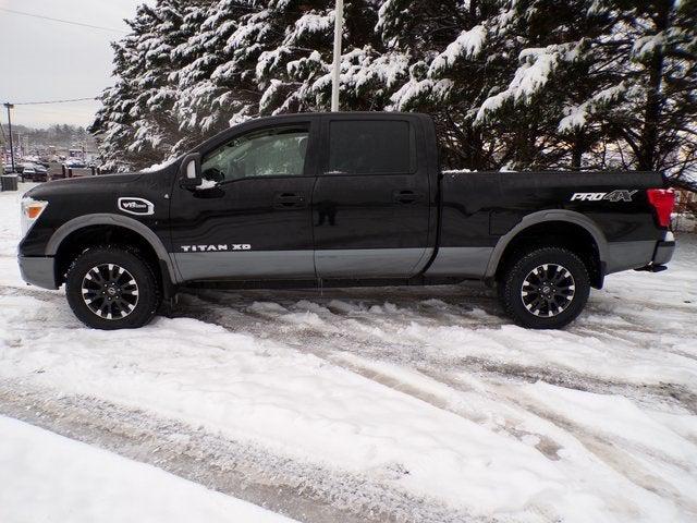 2017 Nissan TITAN XD PRO-4X Gas 2017 Nissan TITAN XD PRO-4X Gas