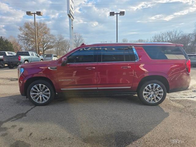 2023 GMC Yukon XL 4WD Denali