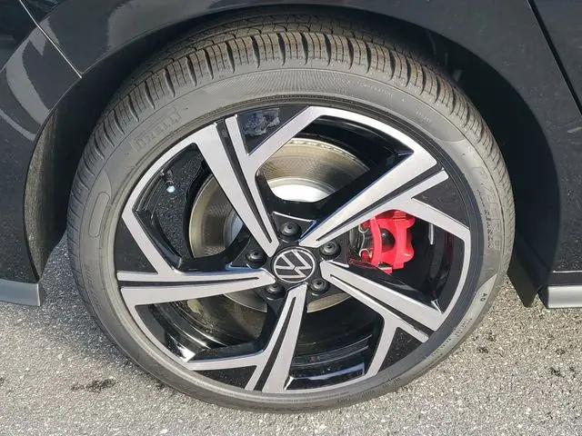 2026 Volkswagen Golf GTI SE