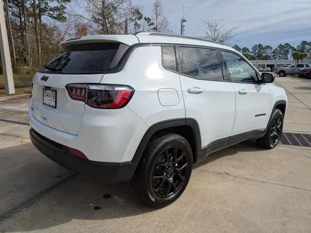 2026 Jeep Compass Latitude Altitude