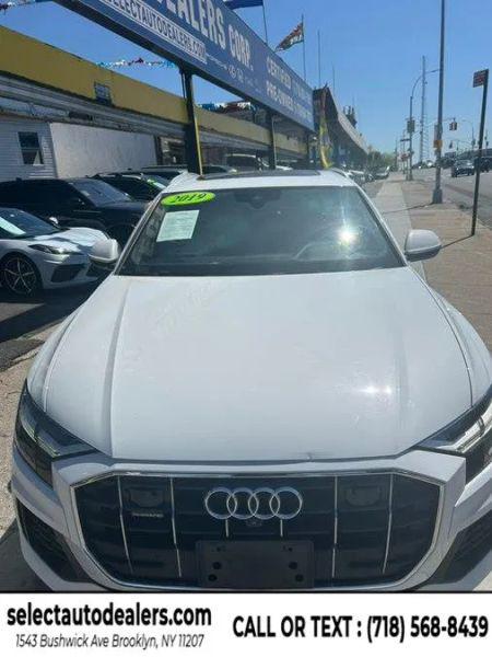 2019 Audi Q8 55 Premium