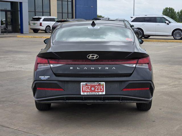 2026 Hyundai Elantra SE