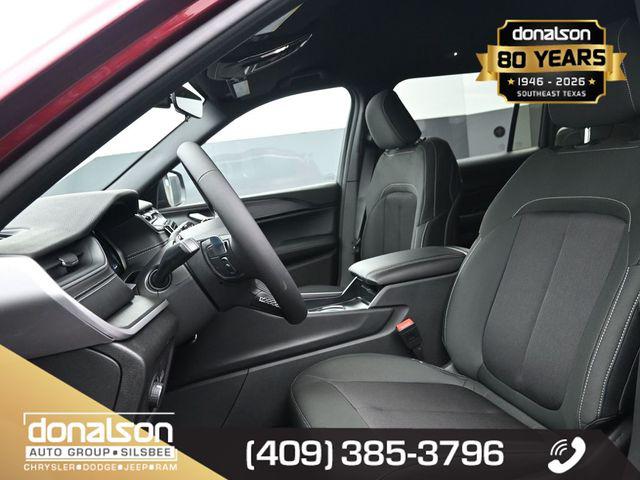 2025 Jeep Grand Cherokee L Laredo 4x2