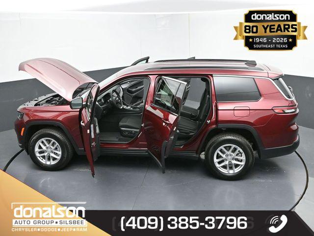2025 Jeep Grand Cherokee L Laredo 4x2