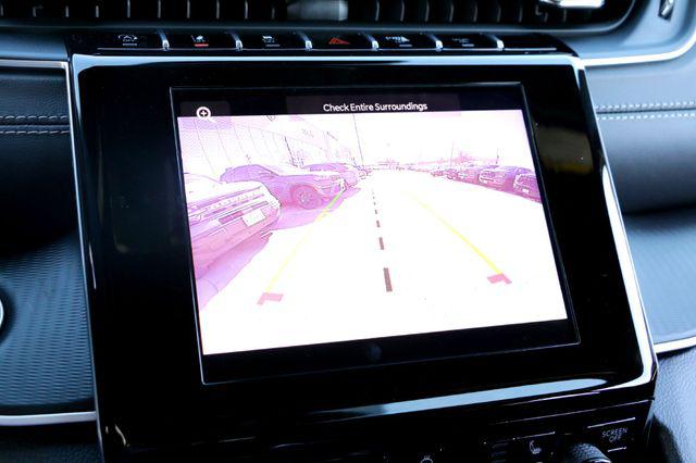 2025 Jeep Grand Cherokee Laredo 4x2