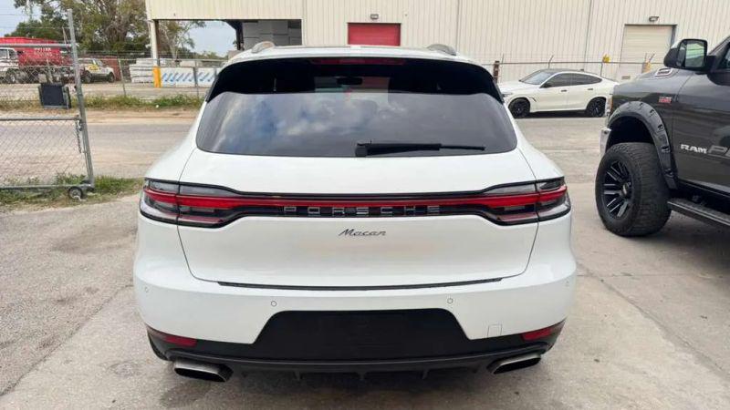 2021 Porsche Macan Base