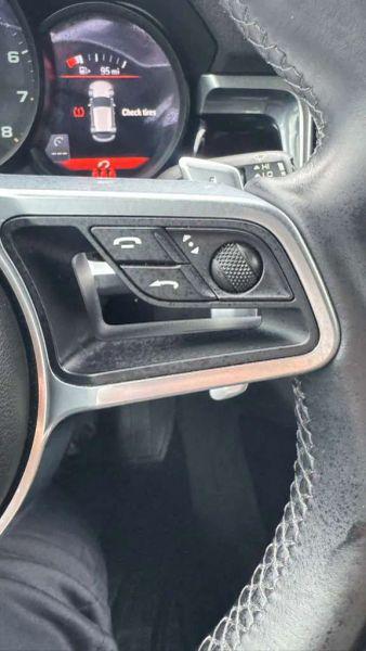 2021 Porsche Macan Base
