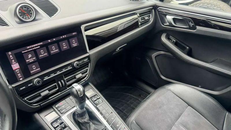 2021 Porsche Macan Base