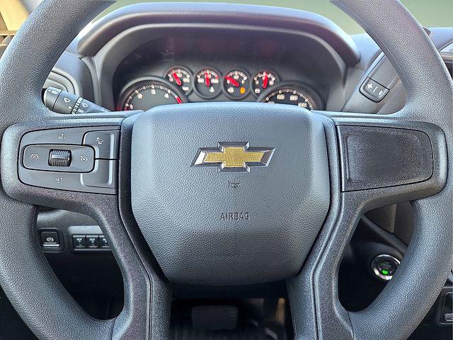 2026 Chevrolet Silverado 3500HD Crew Cab, Long Bed, WT Dual Rear Wheel, RWD