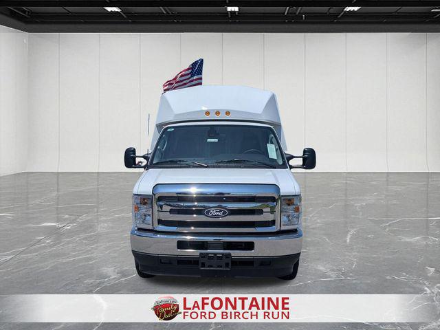 2026 Ford E-450 Cutaway Base