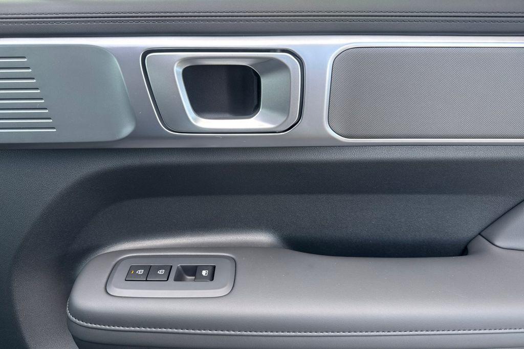 2026 Hyundai Santa Fe SEL - Photo 17