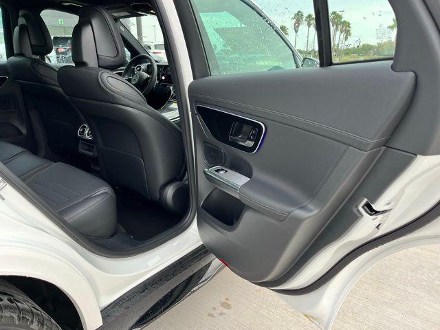 2026 Mercedes-Benz GLC 4MATIC