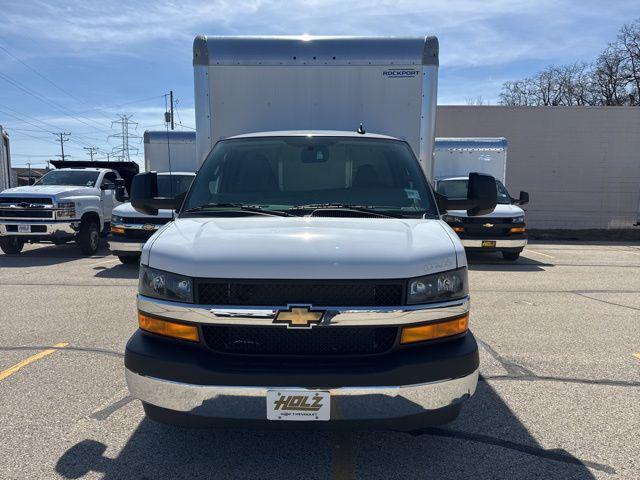 2025 Chevrolet Express Cutaway 4500 Van