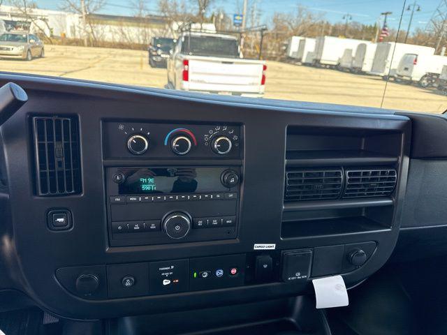2025 Chevrolet Express Cutaway 4500 Van