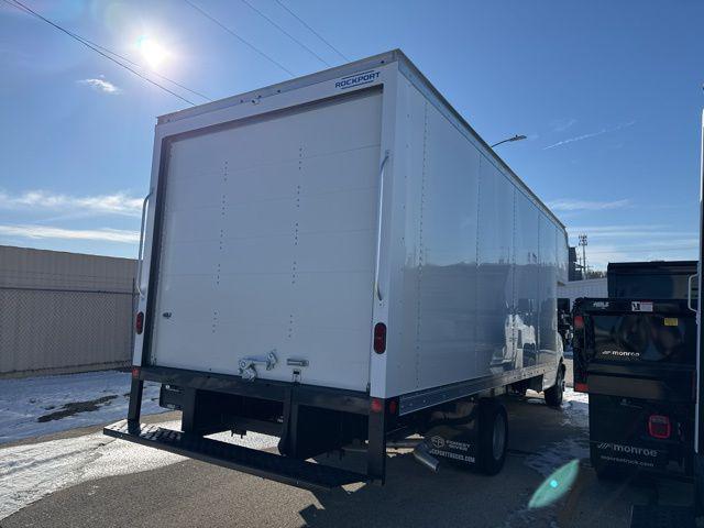 2025 Chevrolet Express Cutaway 4500 Van
