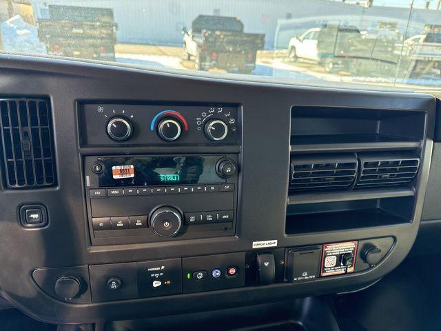 2025 Chevrolet Express Cutaway 4500 Van