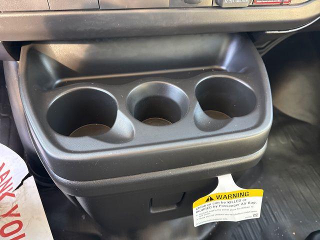 2025 Chevrolet Express Cutaway 4500 Van