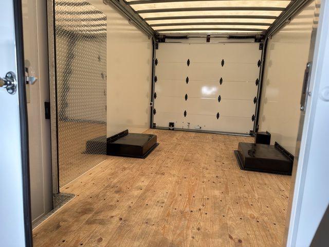 2025 Chevrolet Express Cutaway 4500 Van