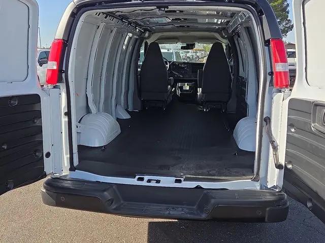 2025 Chevrolet Express Cargo Van RWD 2500 Regular Wheelbase WT
