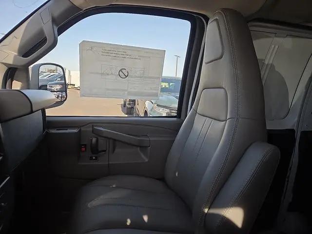 2025 Chevrolet Express Cargo Van RWD 2500 Regular Wheelbase WT