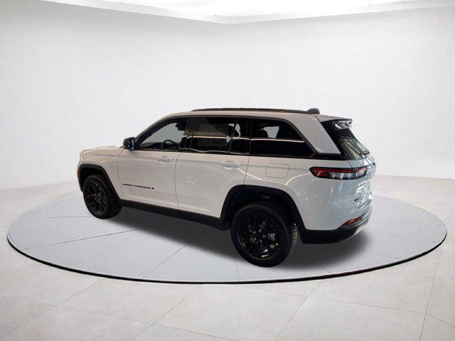 2026 Jeep Grand Cherokee Altitude 4x4