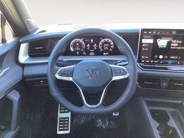 2026 Volkswagen Tiguan SE R-Line Black