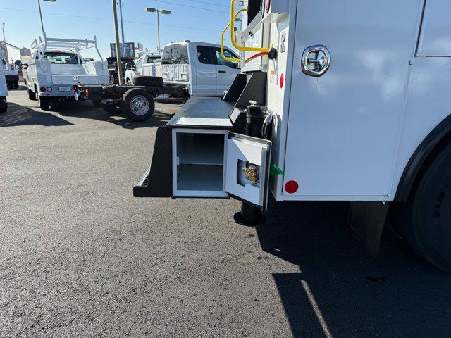 2026 Ford F-650 2026 FORD F-650 DIESEL REG. CAB 2DR 158 WB