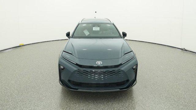 2025 Toyota Crown Signia XLE