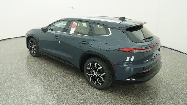 2025 Toyota Crown Signia XLE